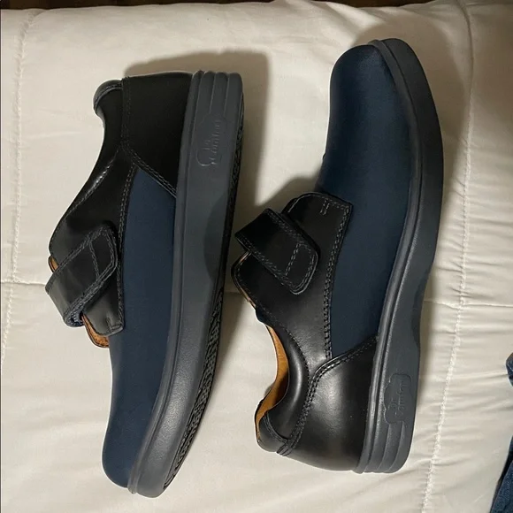 Dr Comfort Annie Shoes - Picture 4 of 9